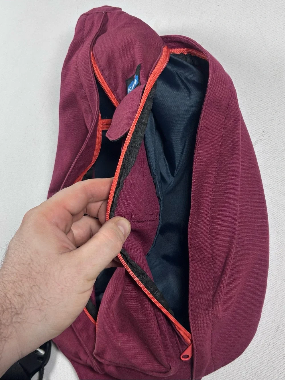 Kavu Rope Sling Crossbody Bag Red Raspberry Pockets Adjustable Festival Gear